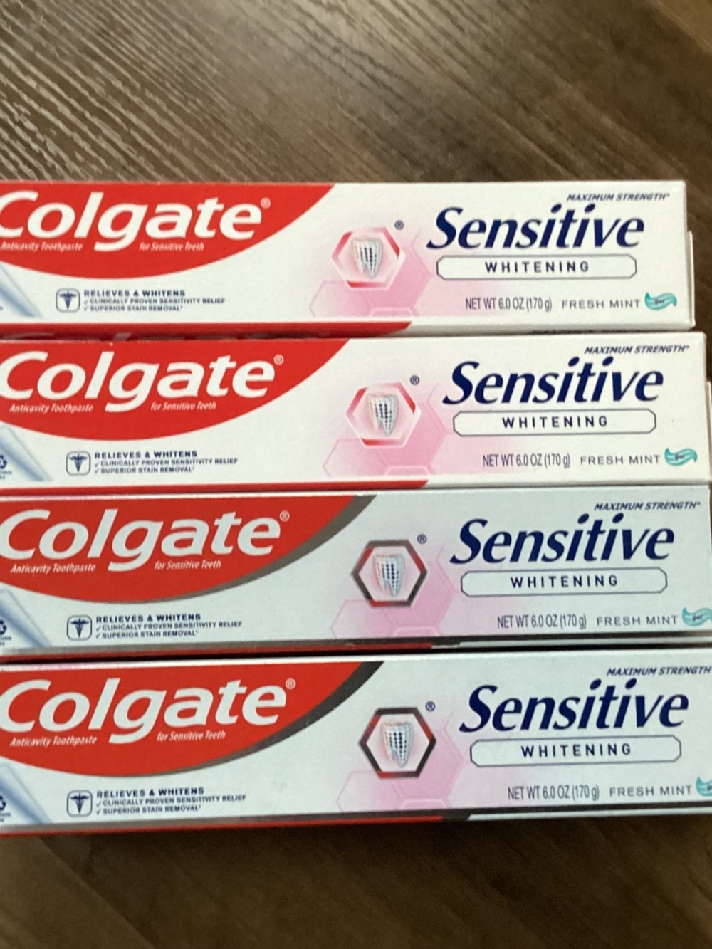 Colgate Sensitive Whitening Toothpaste 6oz Fresh Mint Pack of 4 NEW